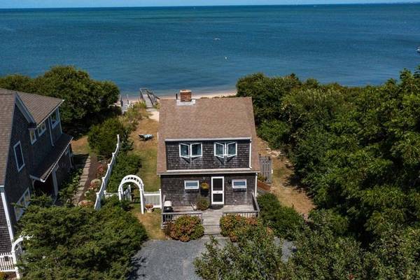 232 Robbins Hill Rd, Brewster, MA 02631