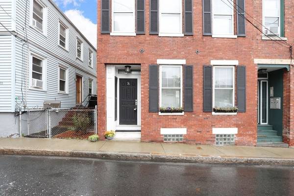 31 Division St #2, Chelsea, MA 02150