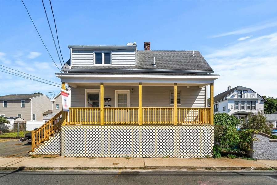 22 Hancock St, Peabody, MA 01960