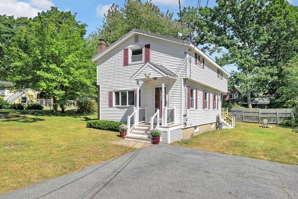 7 Poplar St, Woburn, MA 01801