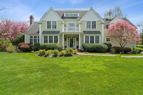 10 Old Barn Rd, Hanover, MA 02339