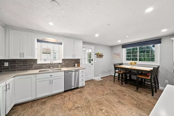 Norwood, MA 02062,96 Bornwood Dr