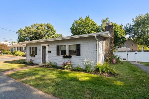 53 Lake Shore Dr, Weymouth, MA 02189