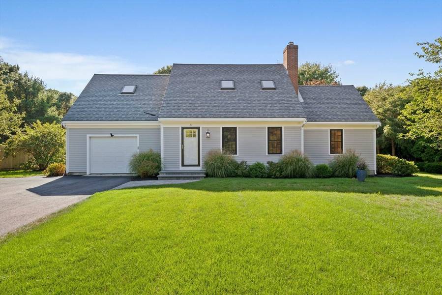 21 Minnetuxet Way, Yarmouth, MA 02675