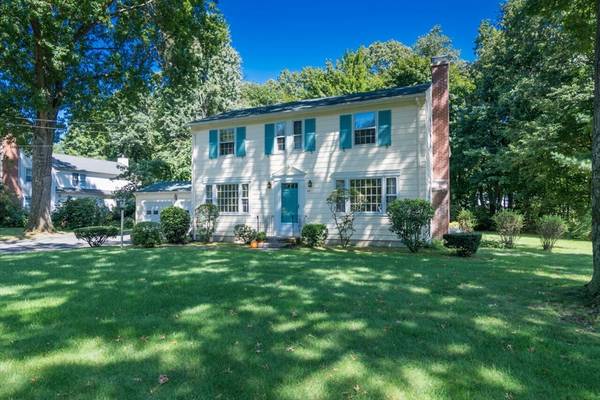 45 Viscount Rd, Longmeadow, MA 01106