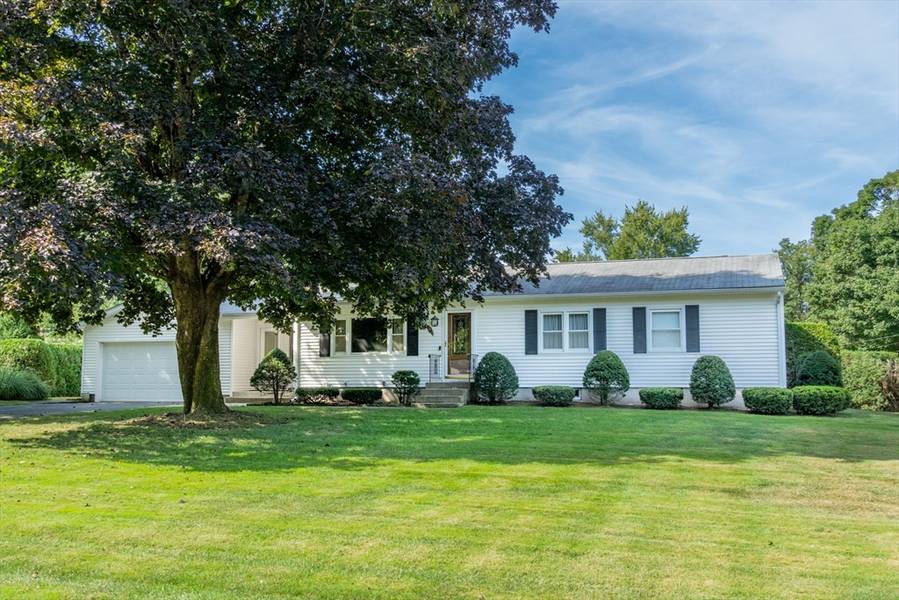 74 Harwich Rd, East Longmeadow, MA 01028