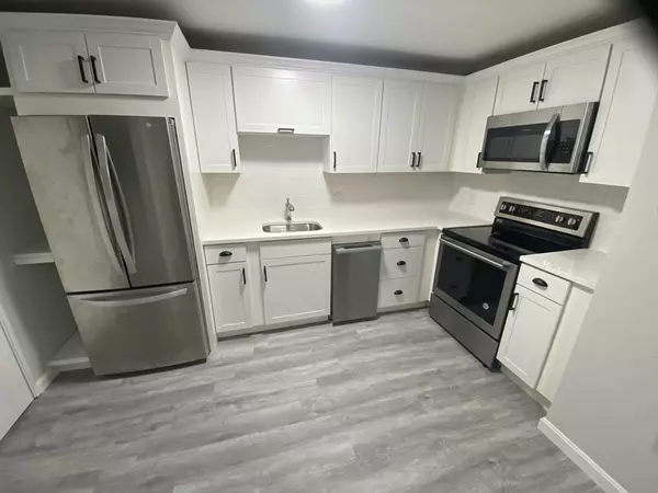 48 Gibbs St #2-1C, Worcester, MA 01607