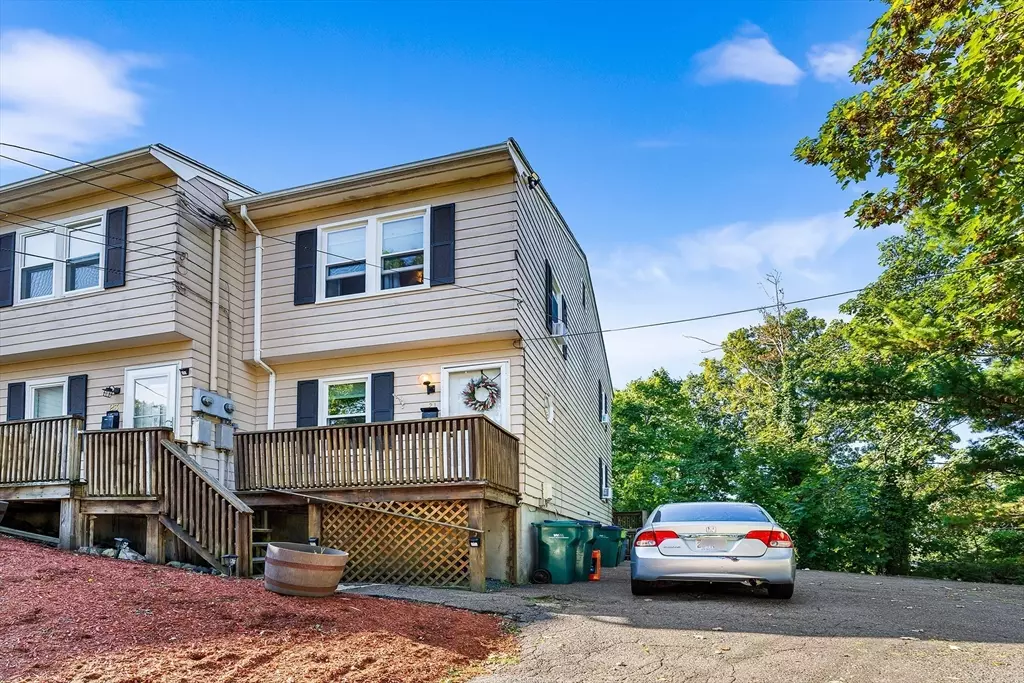 Lynn, MA 01902,21 Pleasant View Ave #21