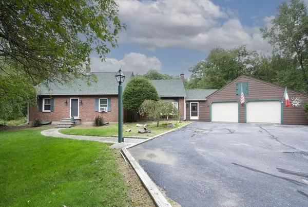 926 Old Turnpike Rd, Oakham, MA 01068