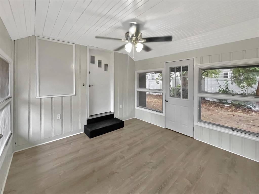 Springfield, MA 01104,21 Lang Street