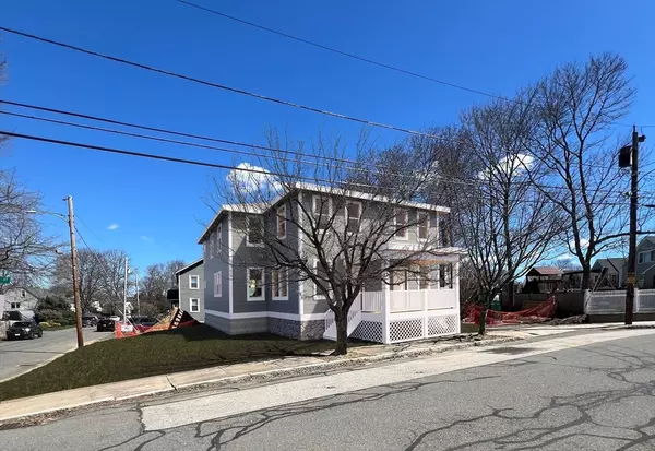 Beverly, MA 01915,102 Bisson St #1