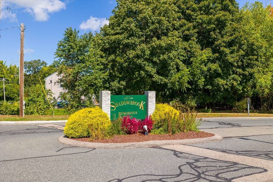 18 Shadowbrook Lane #38, Milford, MA 01757