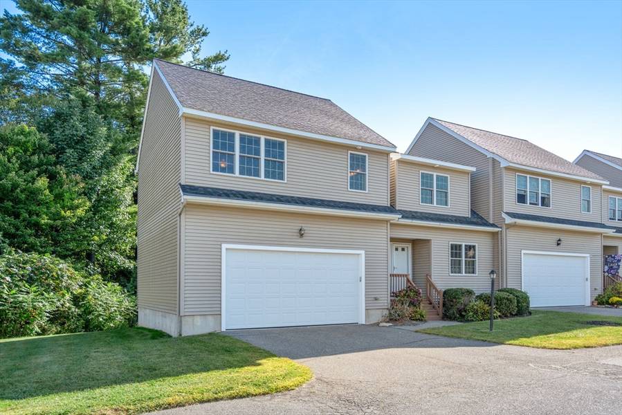 109 Ariel Cir #109, Sutton, MA 01590