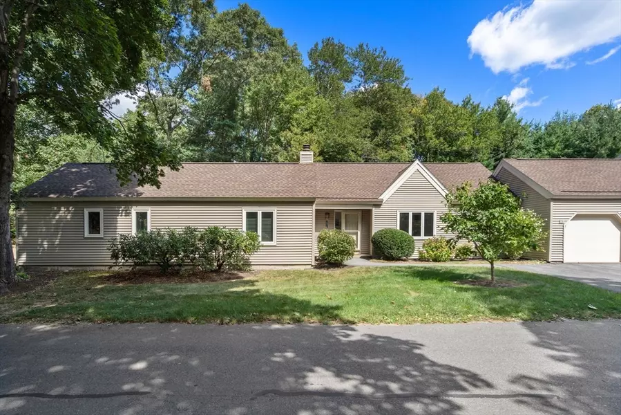 10 Essex #10, Wayland, MA 01778