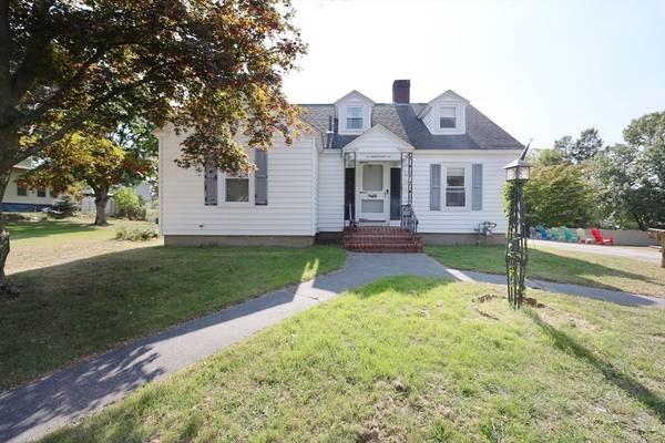 11 Tewksbury St, Lawrence, MA 01843