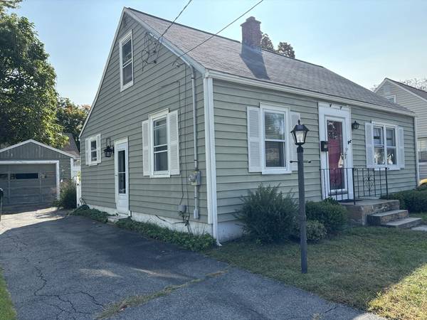 75 Powell Ave, Springfield, MA 01118