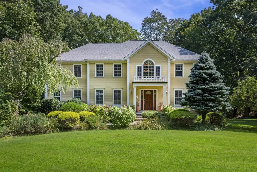 64 Sugarcane Lane, North Andover, MA 01845