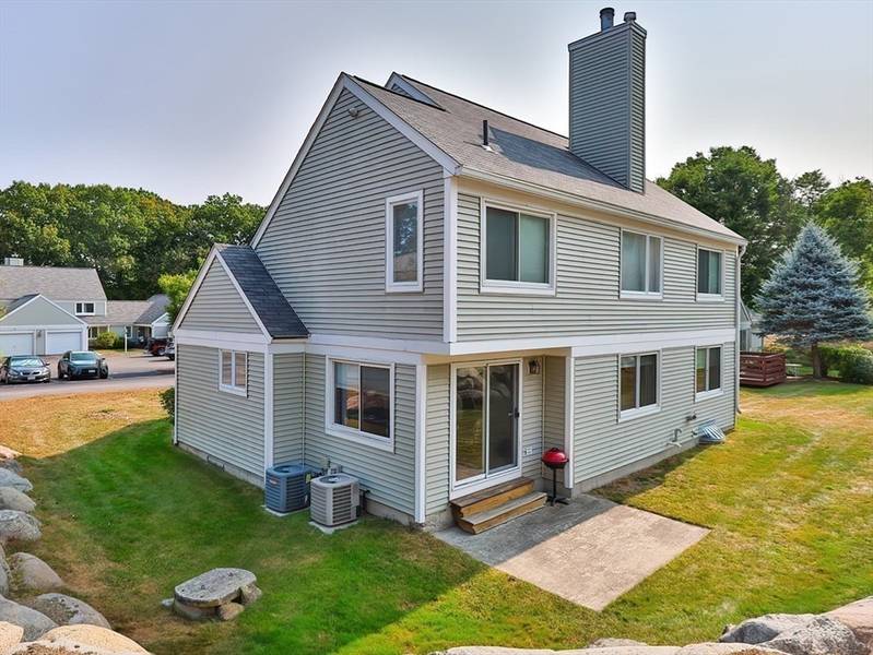 1 Stone Ridge Road #1, Franklin, MA 02038