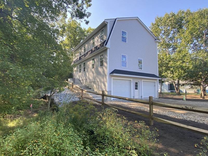 18 Austin Rd, Billerica, MA 01821