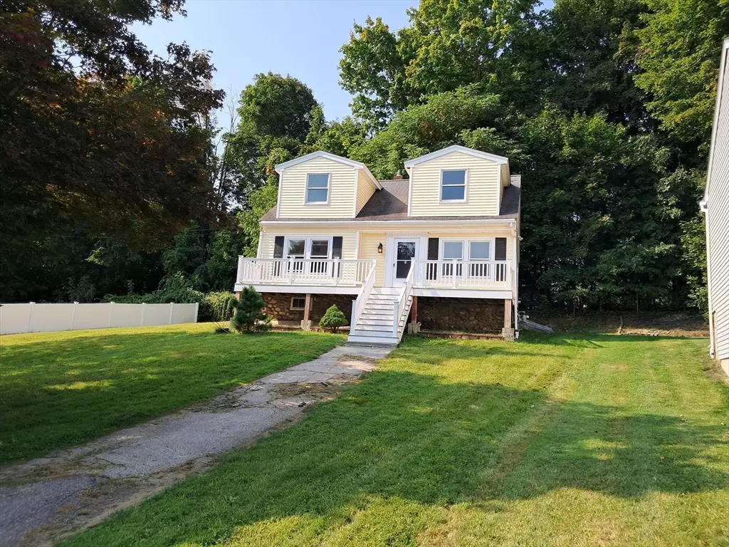 Worcester, MA 01603,7 Paris Ave