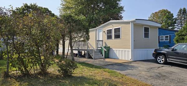 Norton, MA 02766,250 Mansfield Ave #16