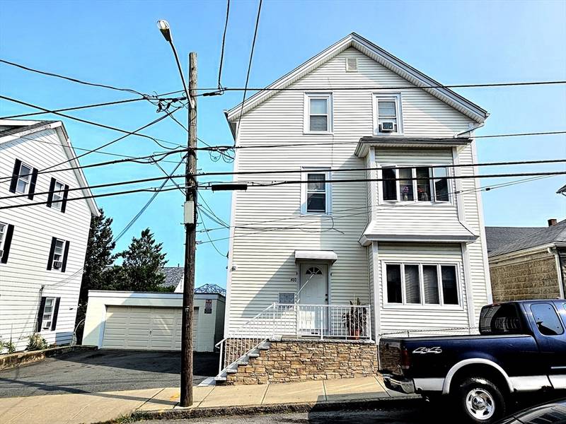 460 William St, Fall River, MA 02721