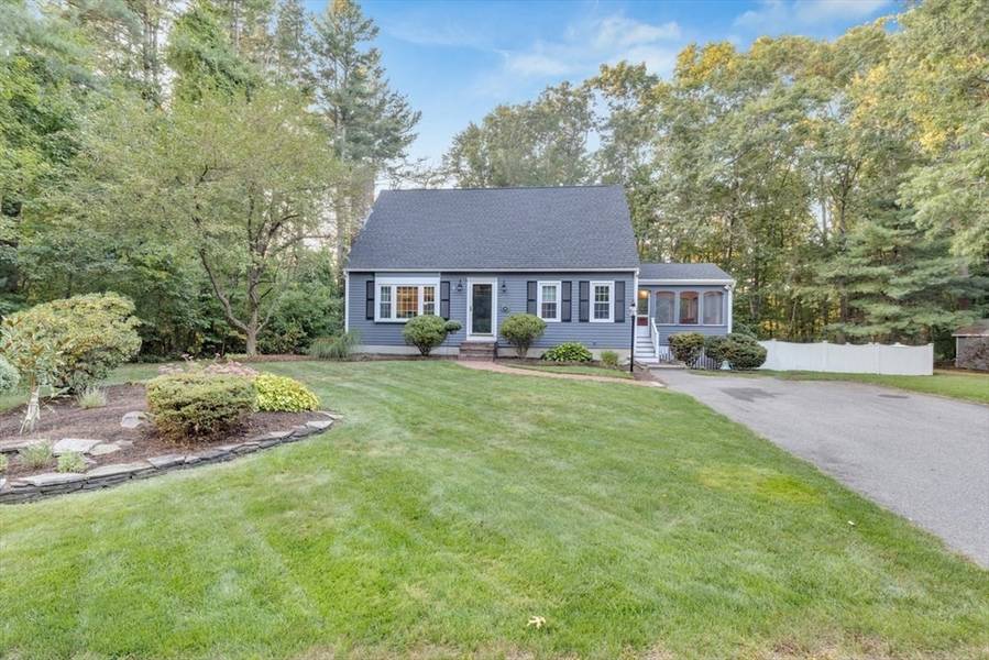 85 Misty Ln, Taunton, MA 02780