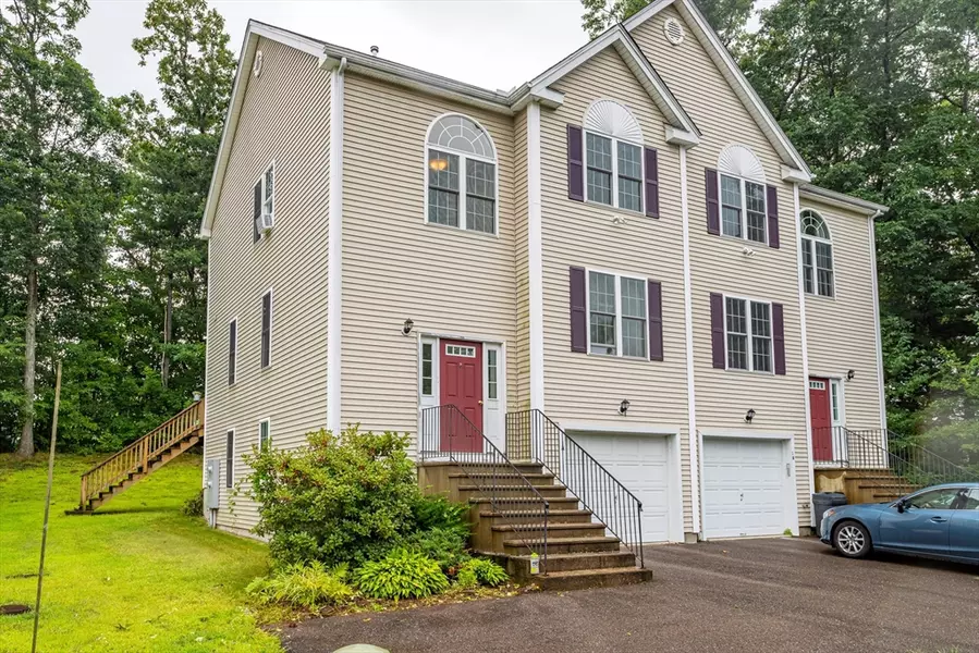 1 Lindas Way #A, Sterling, MA 01564