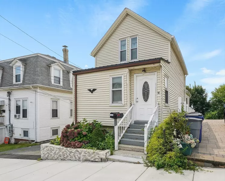 76 Pearl Ave, Revere, MA 02151