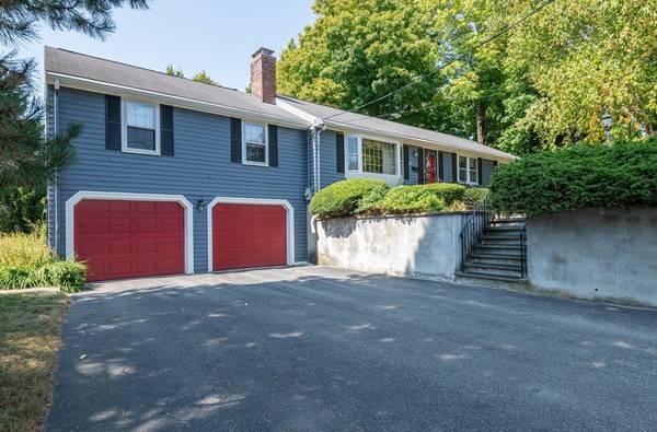 71 Pine St, Danvers, MA 01923