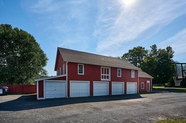 Whately, MA 01093,155 Christian Lane