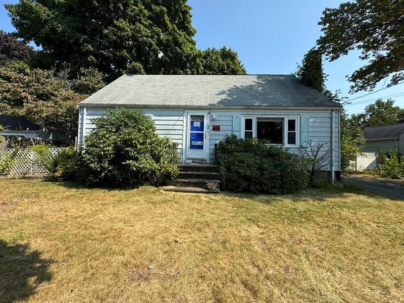 25 Walter Rd, Danvers, MA 01923