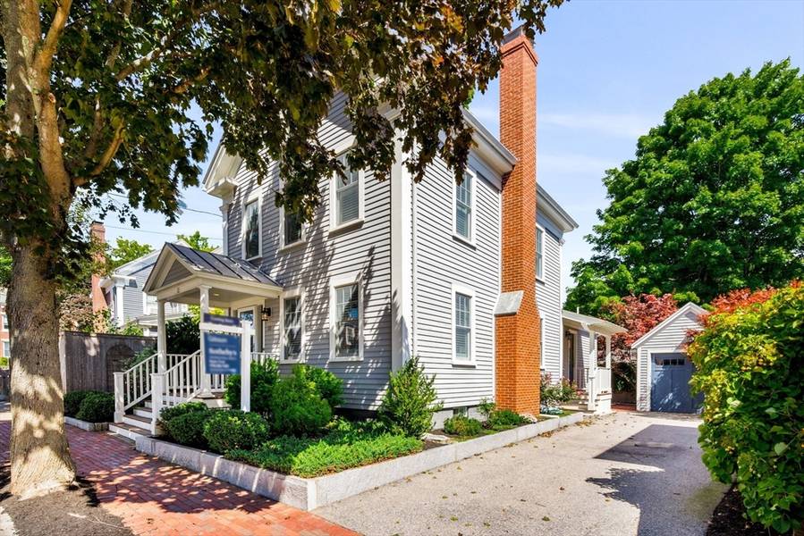 30 Munroe Street, Newburyport, MA 01950