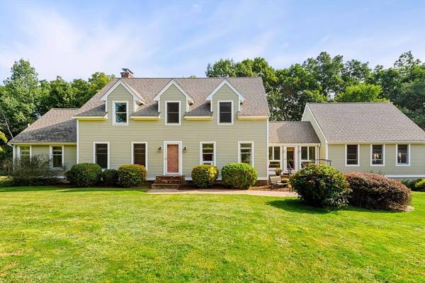 26 Scotland Hts, Newbury, MA 01951