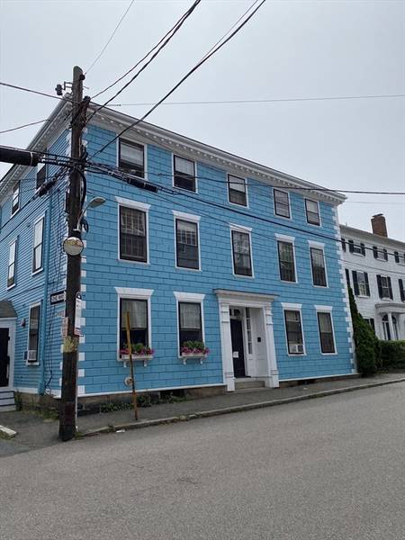 52 Washington #7, Marblehead, MA 01945