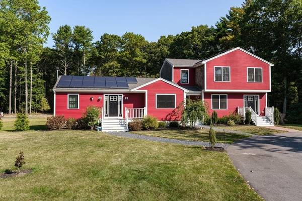 13 Forest St, Plympton, MA 02367