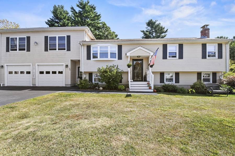 15 Childs Ln, Foxboro, MA 02035