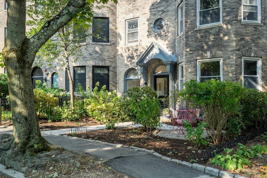 41 Addington Rd #1, Brookline, MA 02445