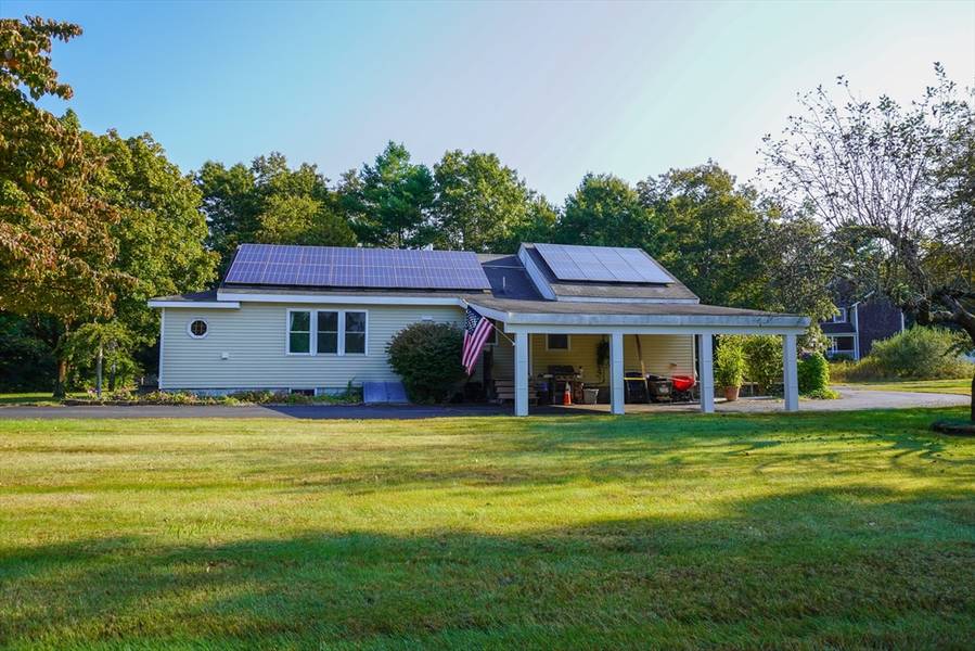 47 Silva St, Carver, MA 02330