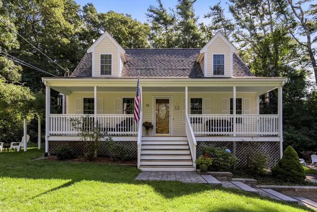 Bourne, MA 02532,15 Cypress St