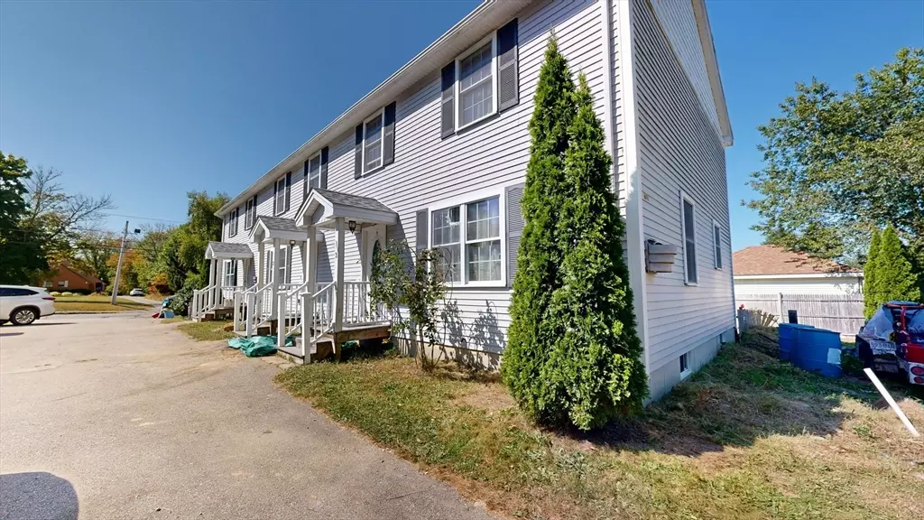 82 Johnson St, Taunton, MA 02780