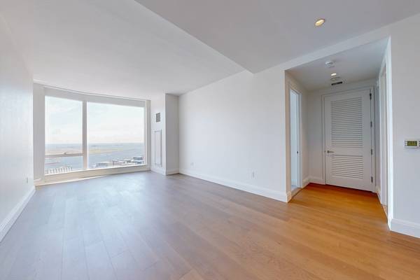 240 Devonshire Street #5009, Boston, MA 02110