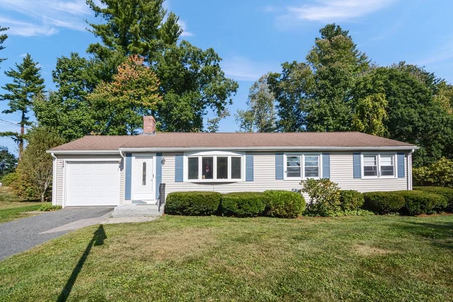 193 Marked Tree Rd, Holliston, MA 01746