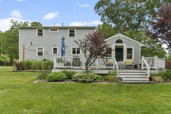 Walpole, MA 02081,48 Granite St