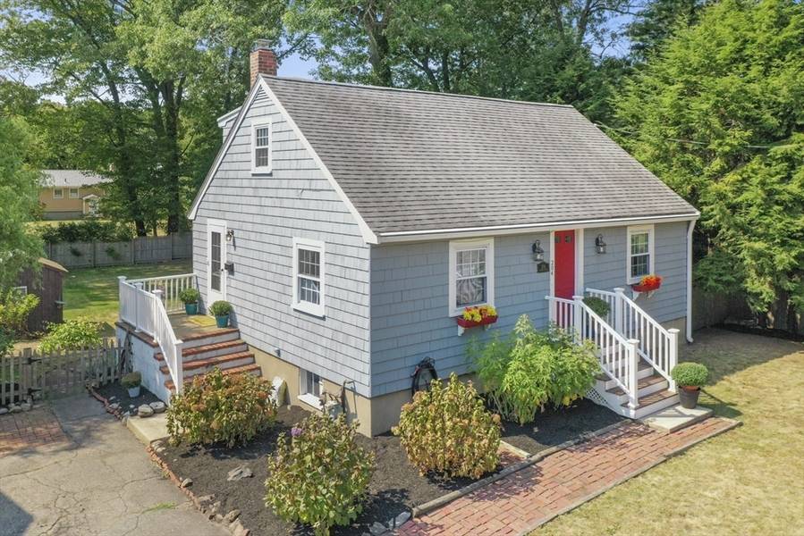 204 Brimbal Ave, Beverly, MA 01915