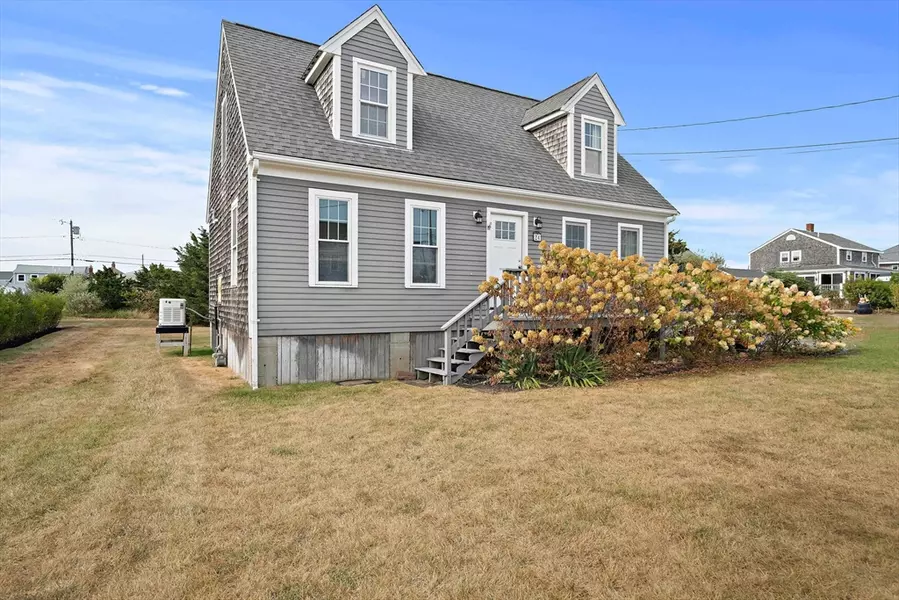 24 Old Beach Rd, Marshfield, MA 02050