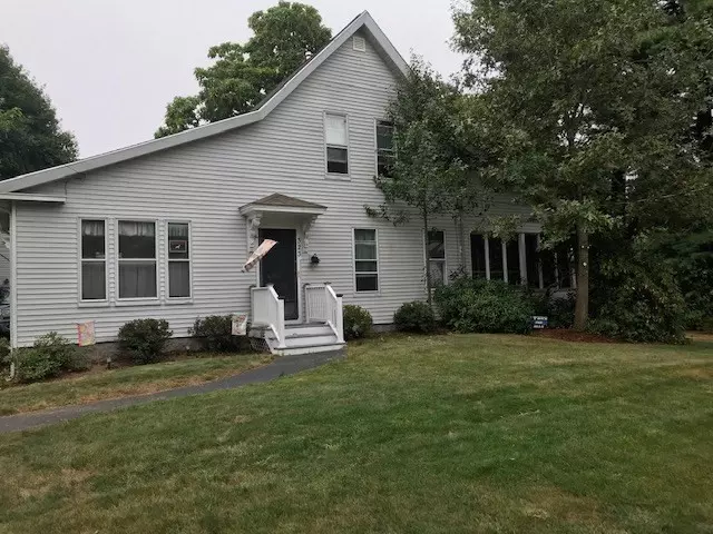 323 Spring St, Rockland, MA 02370