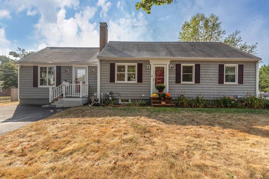 8 Chipman Rd, Beverly, MA 01915