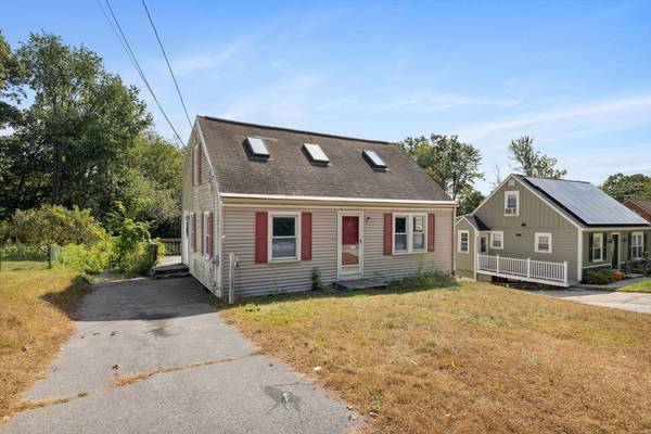 62 Rockland Rd, Auburn, MA 01501