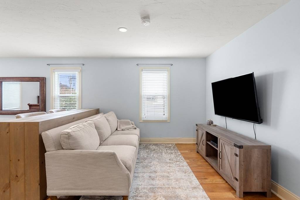 Marshfield, MA 02050,875 Ocean St #6
